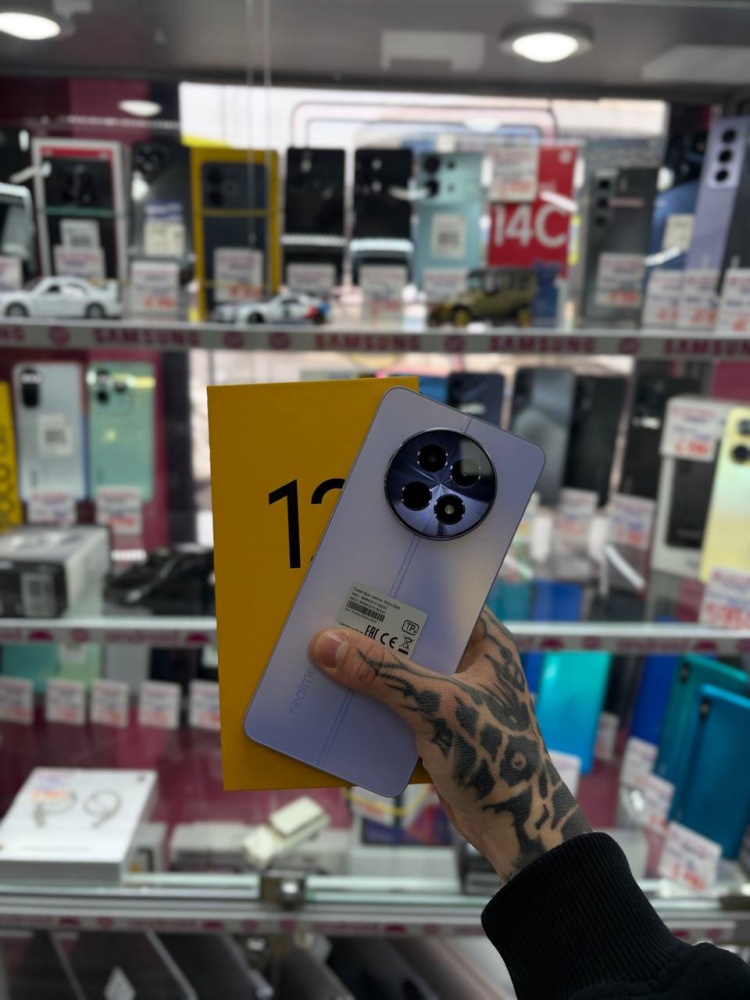 Смартфон Realme 12 8\256