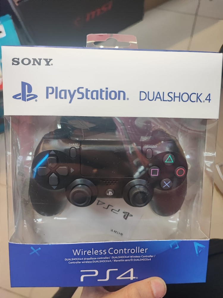 Геймпад PS4