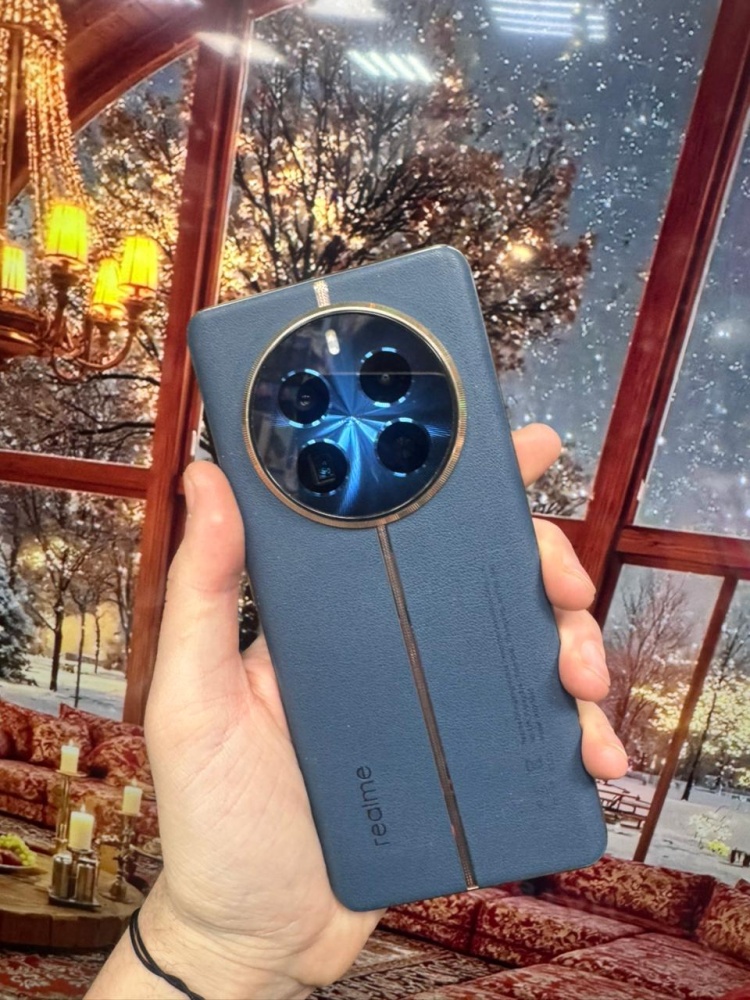 Смартфон Realme 12 PRO+ 5G