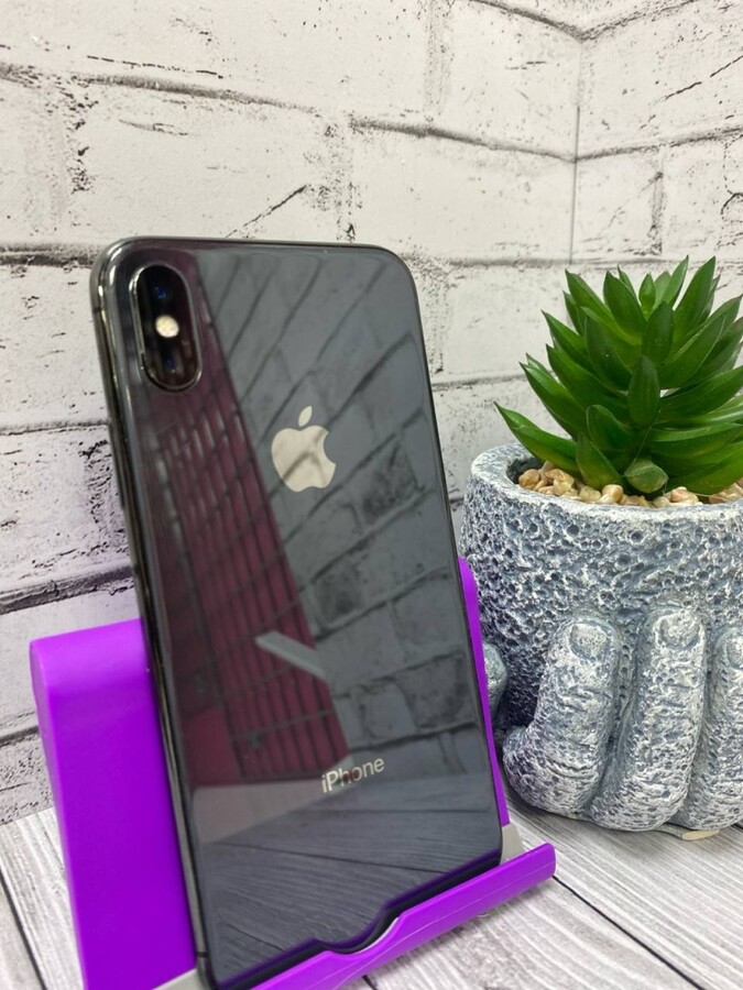 Смартфон iPhone X 64Gb