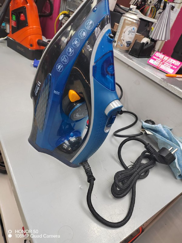 Утюг Winner Electronics