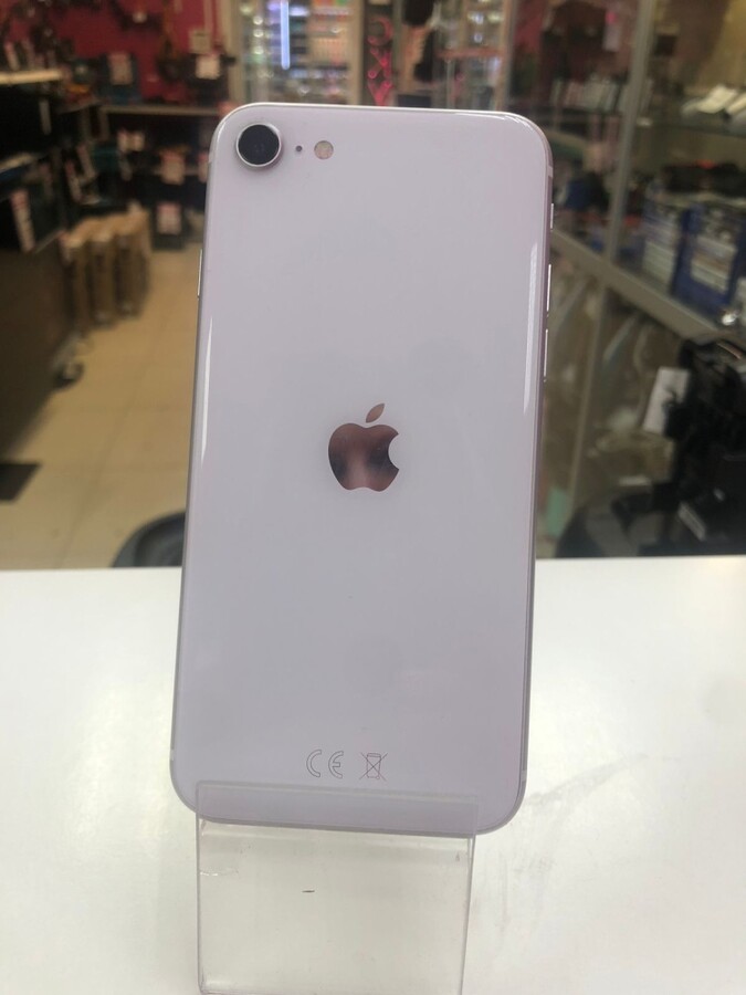 Смартфон iPhone SE 2