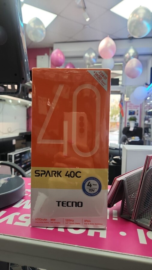 Мобильный телефон Tecno  40с 8-256