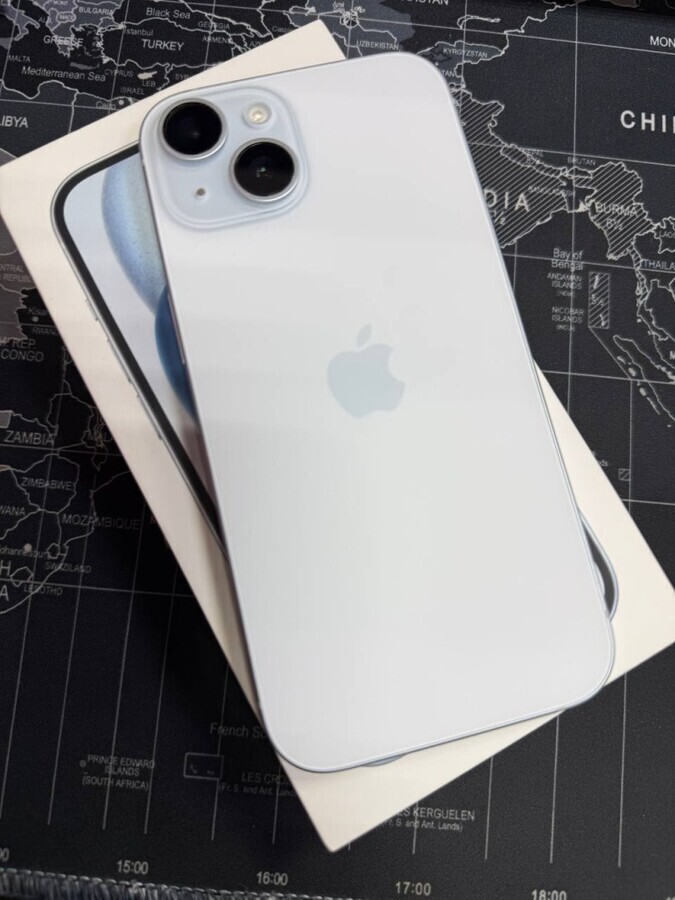 Смартфон iPhone 15 128Gb