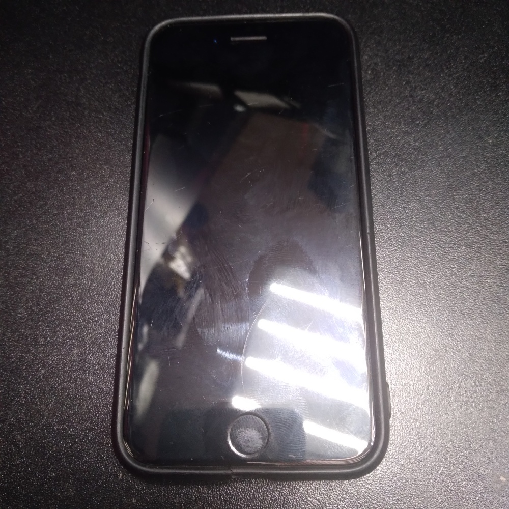 Смартфон iPhone SE 2020 64 Gb