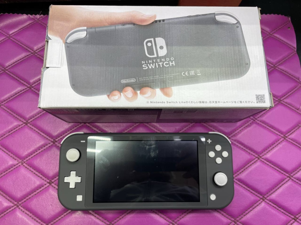 Игровая приставка Nintendo Switch Lite 32gb+64Gb
