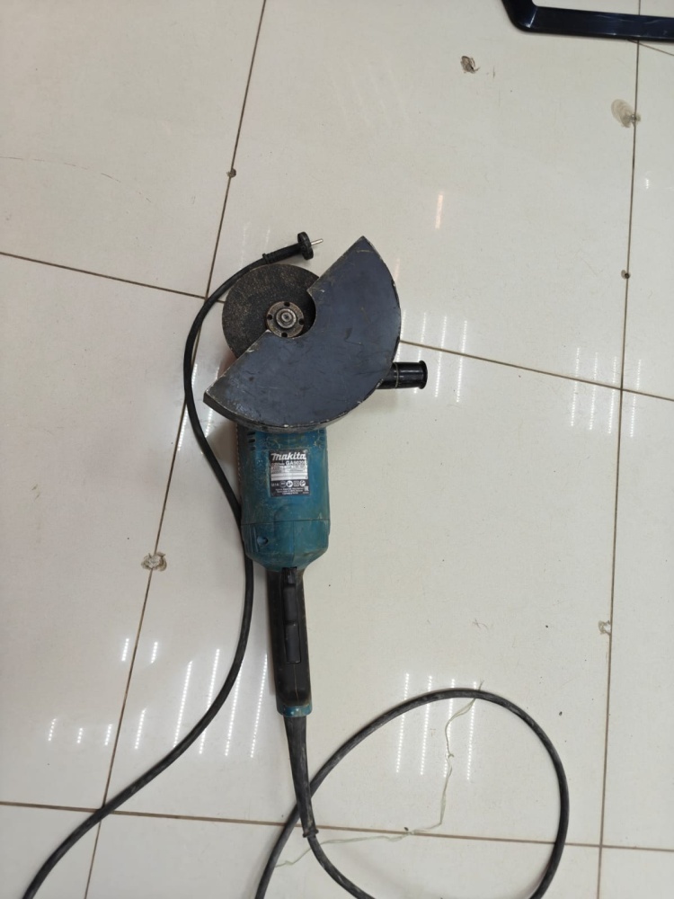 УШМ (Болгарка) Makita GA9020S