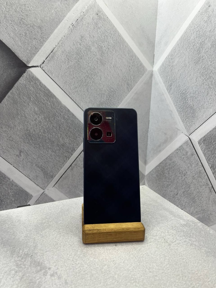 Смартфон Vivo Y35 4/64