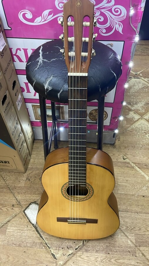 Гитара Yamaha C40M