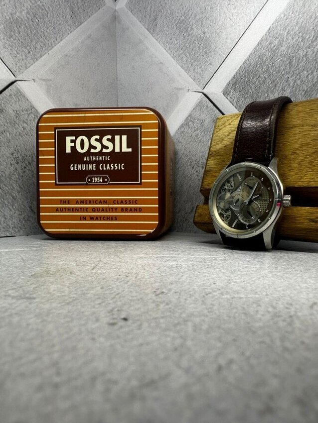 Часы Fossil ME 1020 кварц