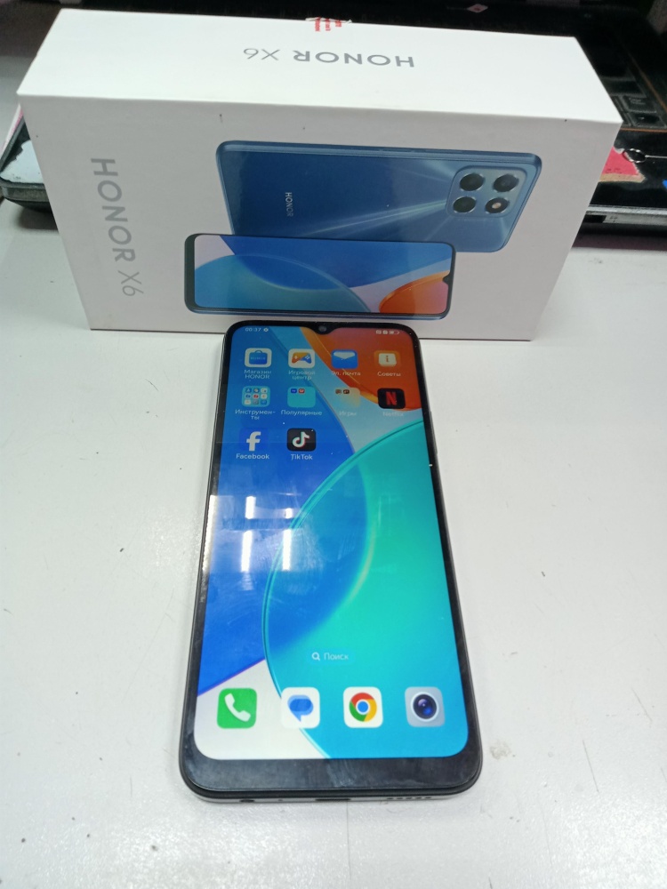 Смартфон Honor X6
