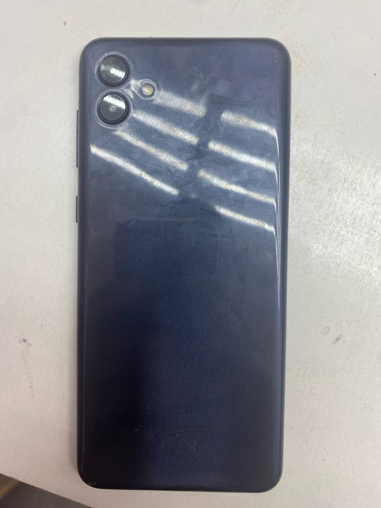 Смартфон Samsung A04