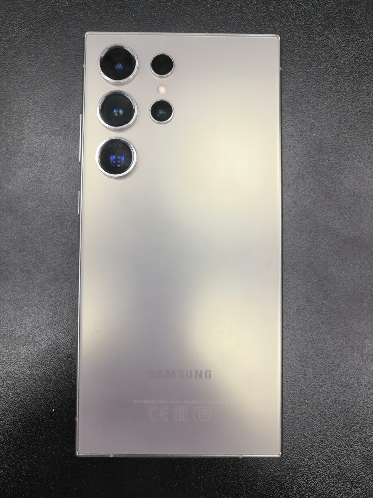 Смартфон Samsung S24 ultra 12/256