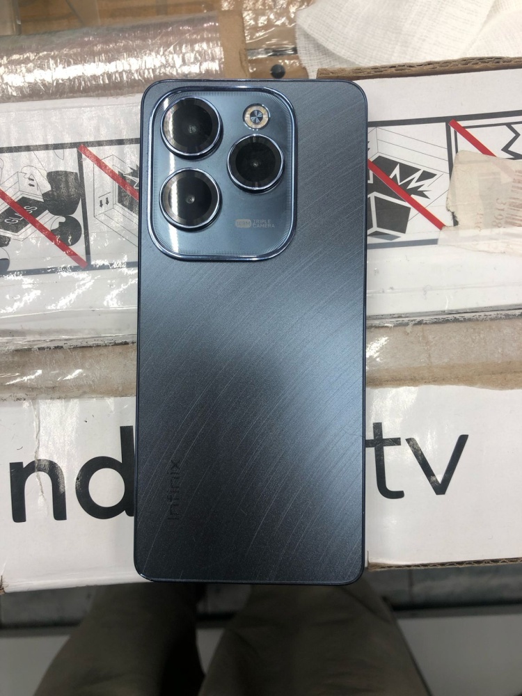 Мобильный телефон Infinix HOT 40 pro 8\256