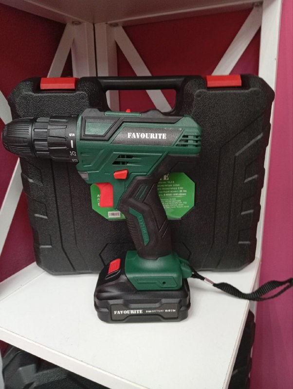 Шуруповерт Favourite