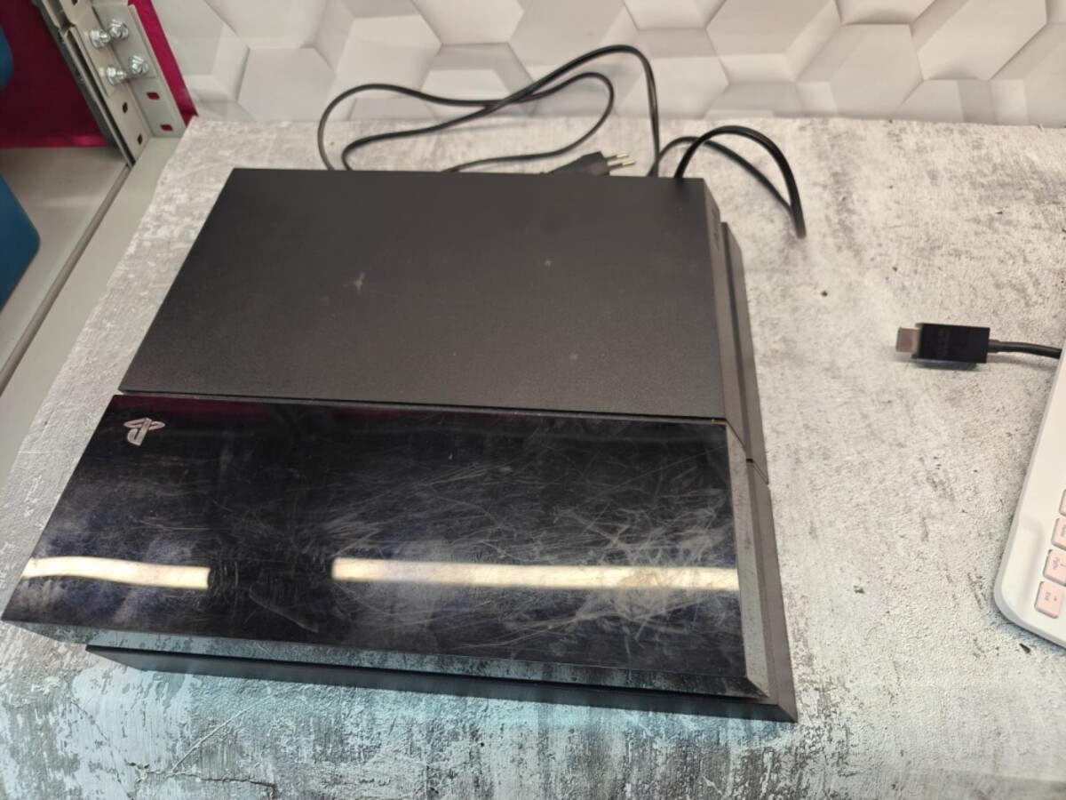 Игровая приставка Sony PlayStation 4 fat 500Gb