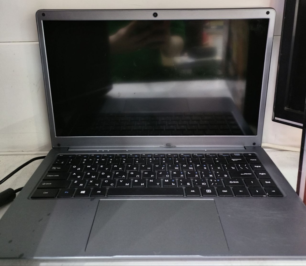 Ноутбук др марка Azerty Intel HD Graphics 500