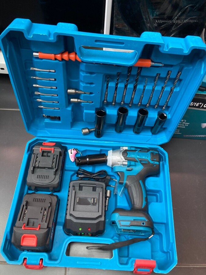 Гайковерт LITHIUM-ION