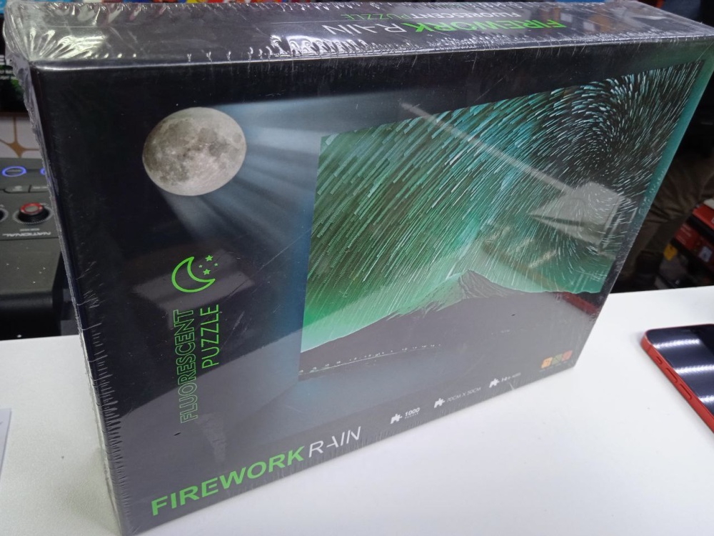 Игрушка Пазл на 1000 элементов Firework Rain 700 х 500 мм