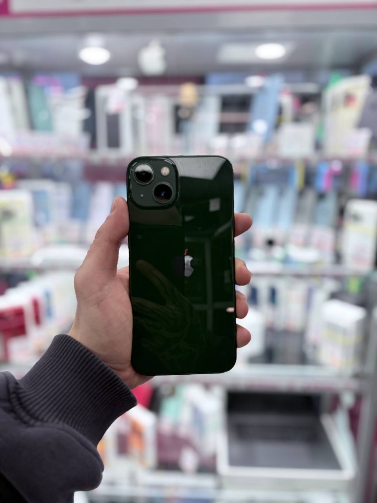 Смартфон iPhone 13 128 Gb