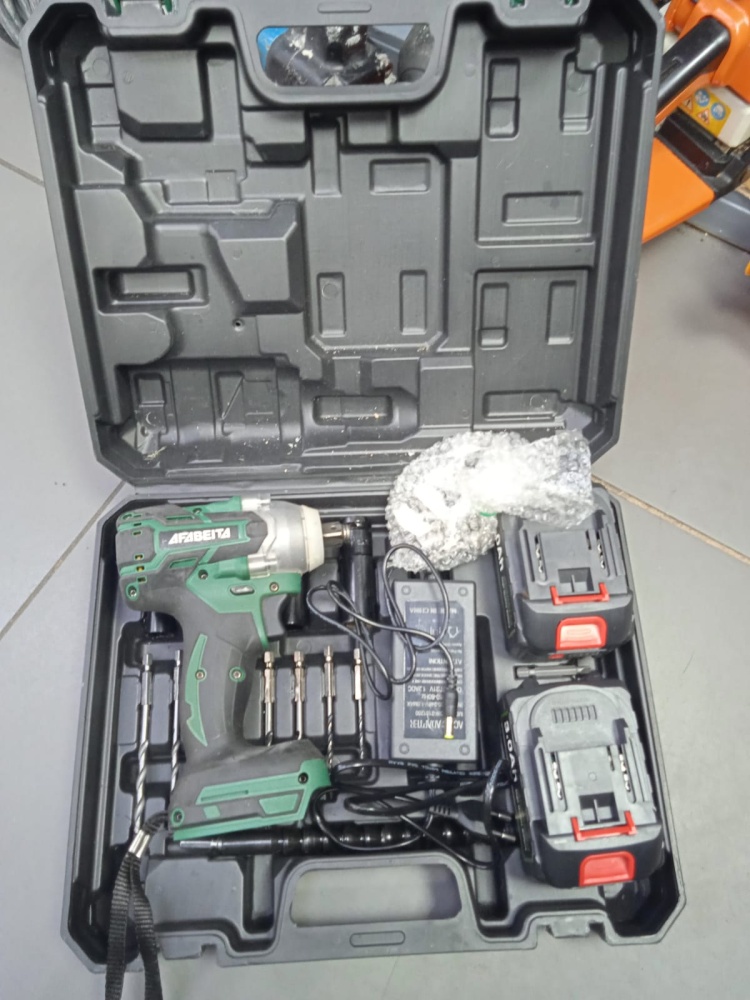 Гайковерт аккумуляторный Afabeita