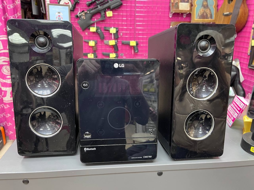 Музыкальный центр LG cm2760