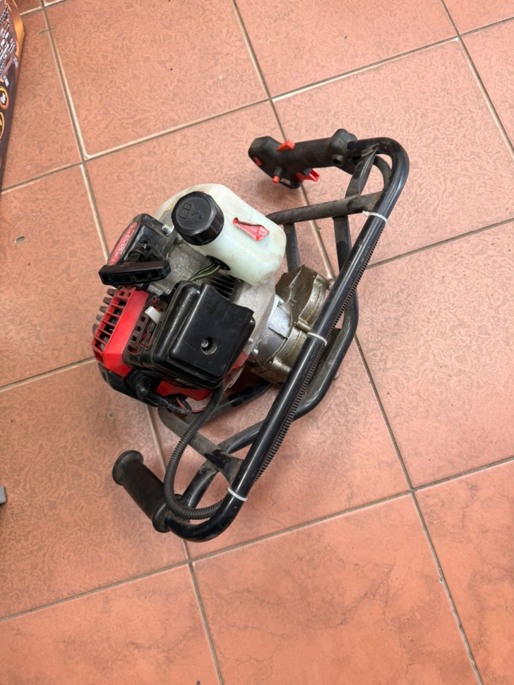 Бензобур Maxcut MC55