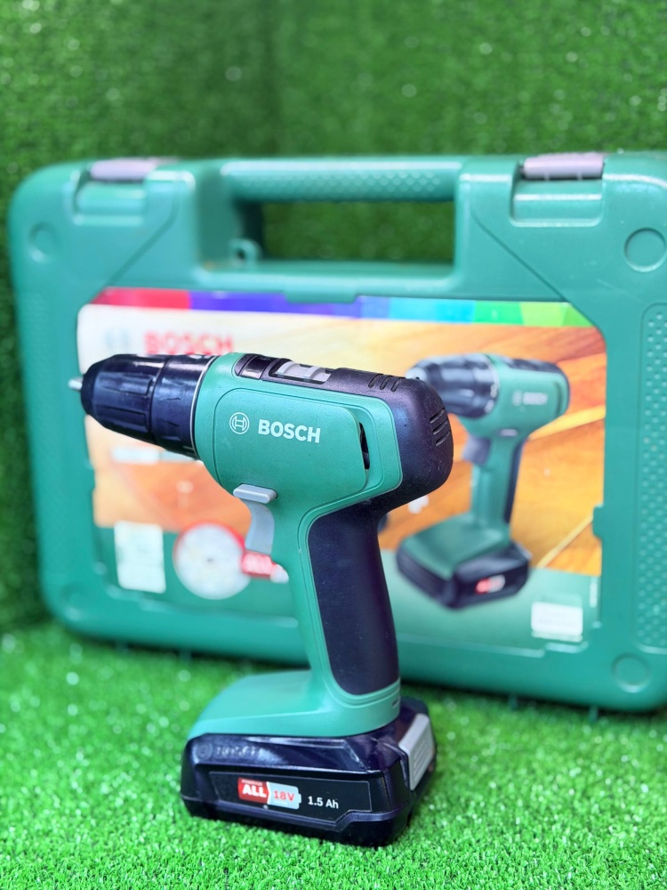 Шуруповерт Bosch UniversalDrill 18v