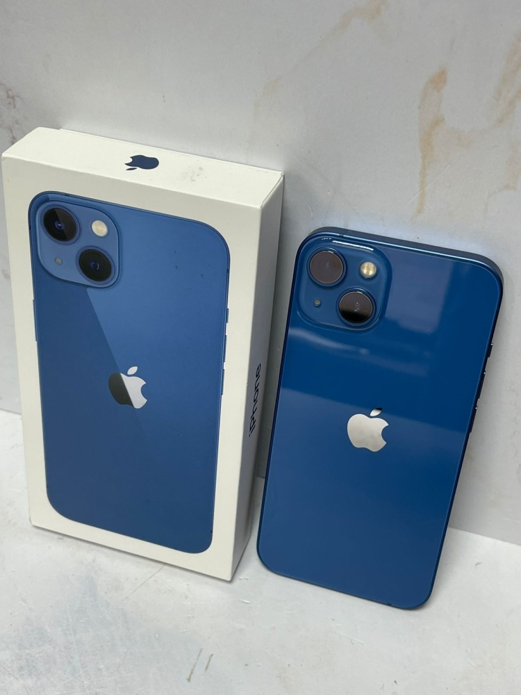 Смартфон iPhone 13 256 Gb