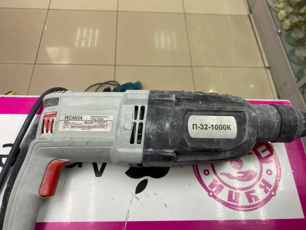 Перфоратор РЕСАНТА П-32-1000К