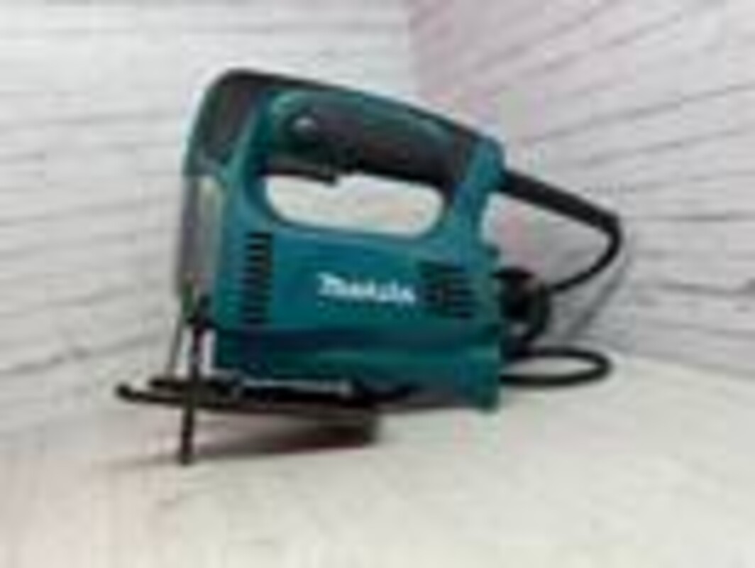 Лобзик makita 4347