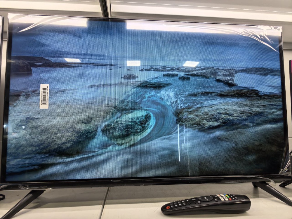 /Телевизор Harper 32R740TS смарт ЯндексТВ безрамочный