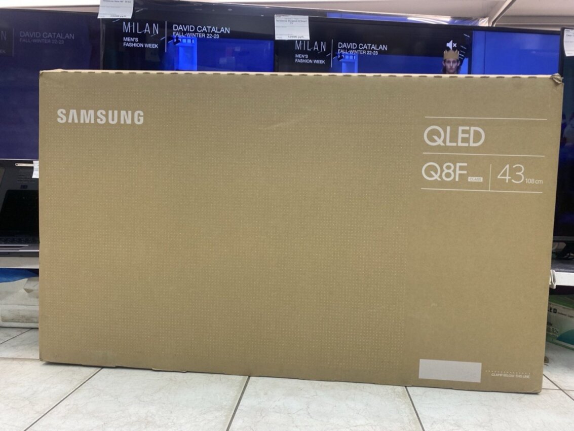 QLED Samsung QE43Q8 4K UHD НОВЫЙ