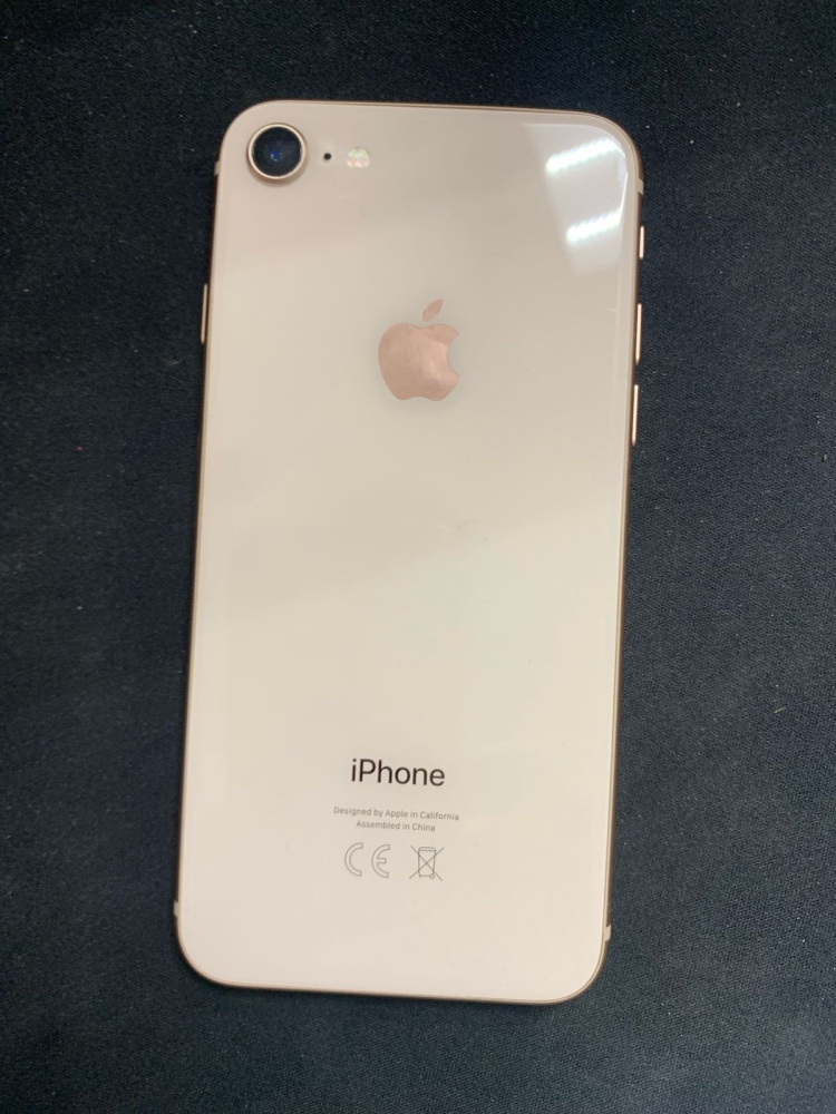 Смартфон iPhone 8 64 Gb