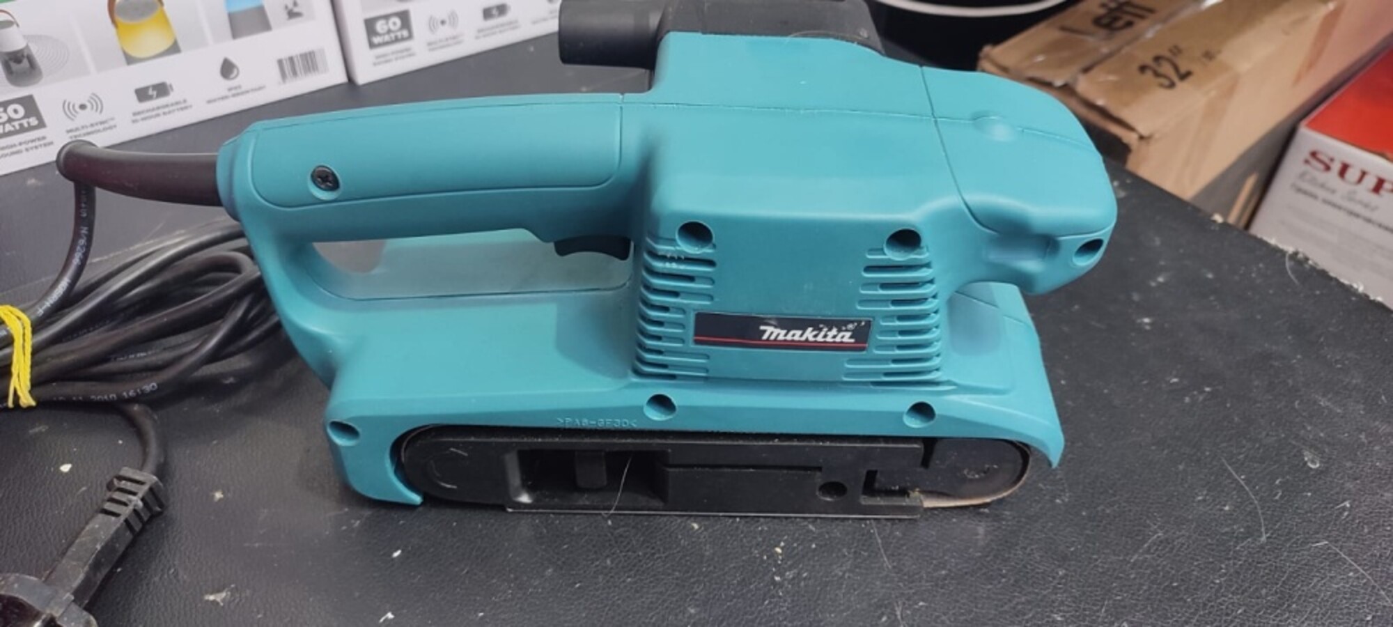 Шлифмашина MAKITA 9910