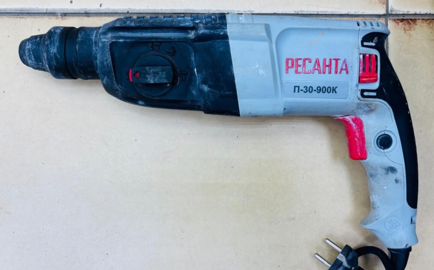 Перфоратор Ресанта п-30-900к