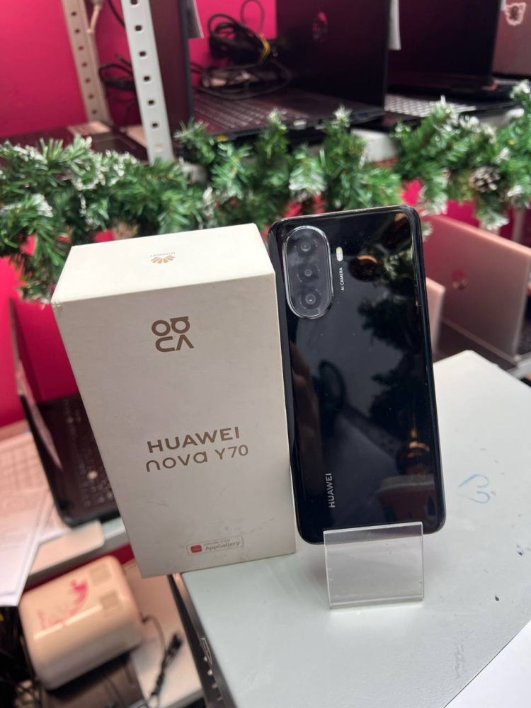 Смартфон Huawei Nova Y70 4\64
