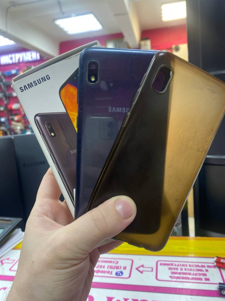 Смартфон Samsung A10 2/32