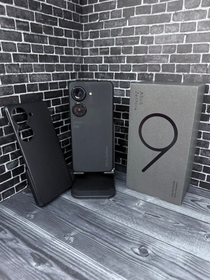 Мобильный телефон ASUS ZenFone 9 8\128