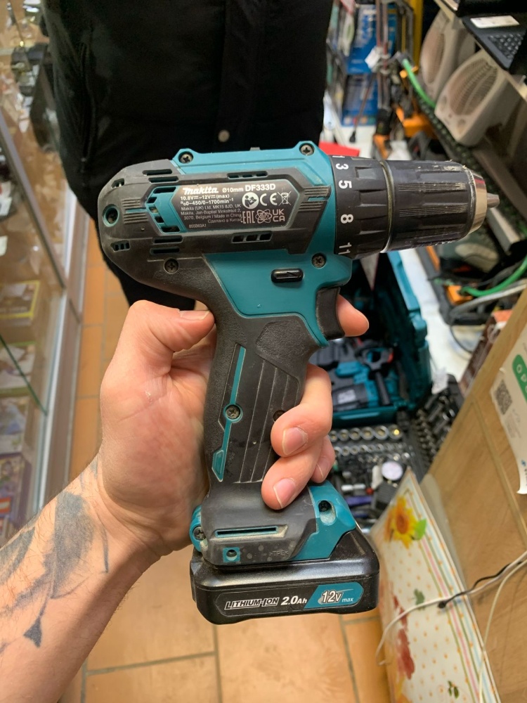 Шуруповерт Makita DF33D