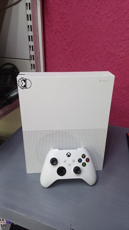 Игровая приставка XBOX ONE S 1тб