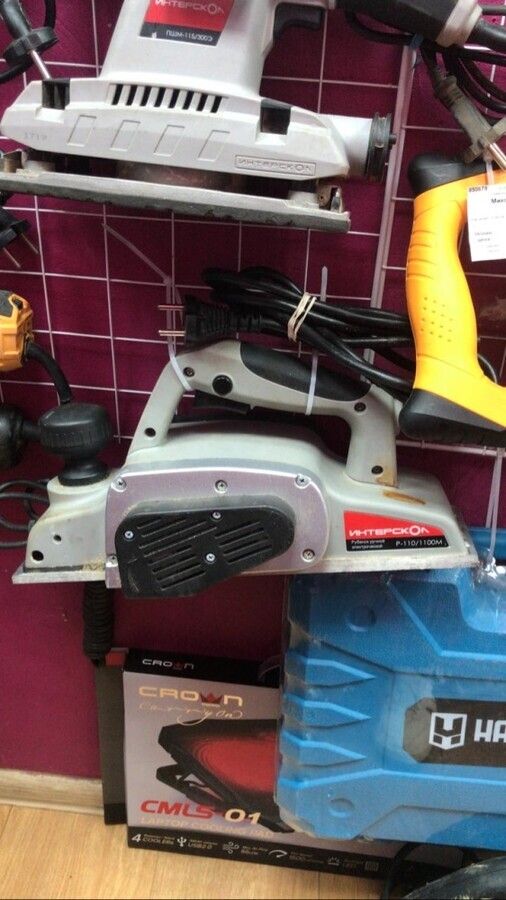 Рубанок ИНТЕРСКОЛ Р-110/1100М