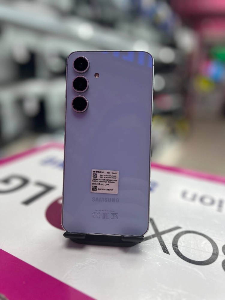 Смартфон Samsung S24 FE 8\256 Гб