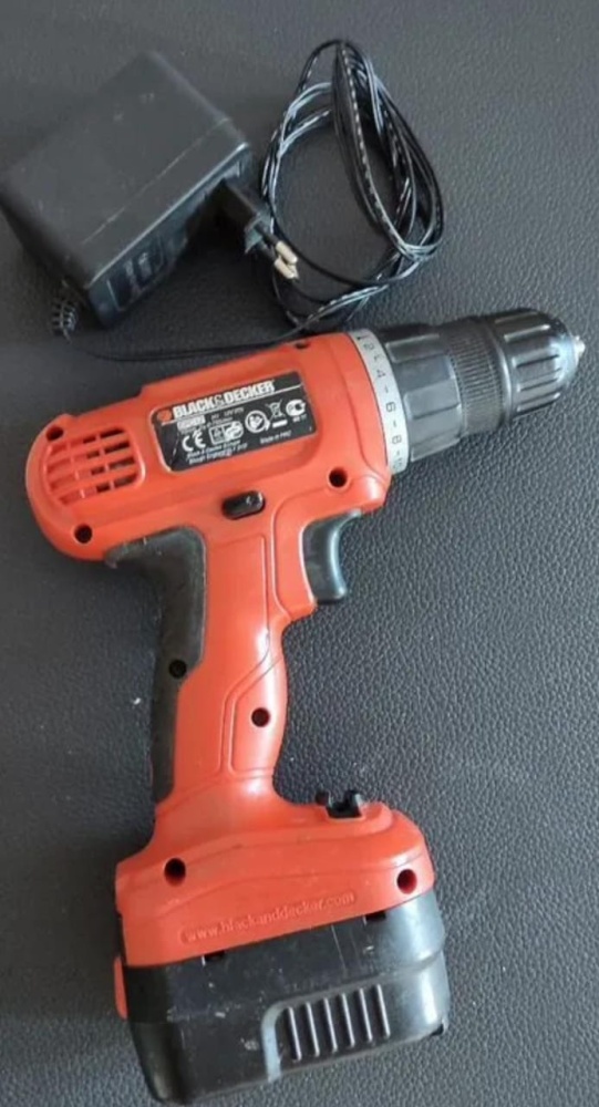 Шуруповерт BLACK DERECT