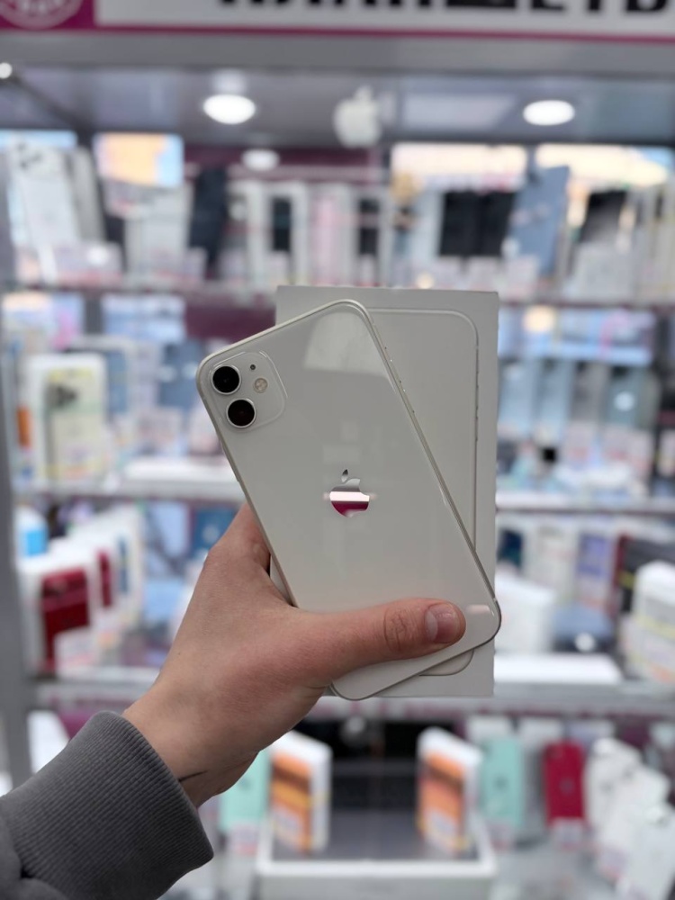 Смартфон iPhone 11 128 Gb