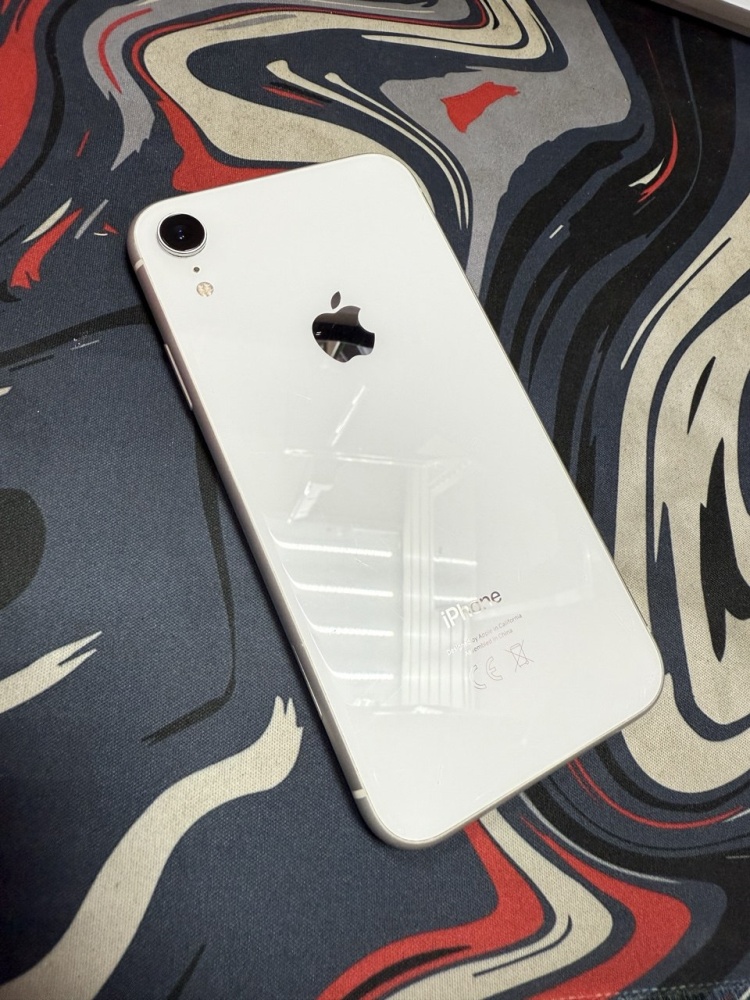 Смартфон iPhone XR 64 Gb