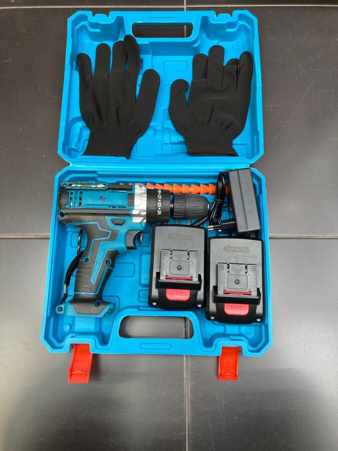 Шуруповерт 21В комплект