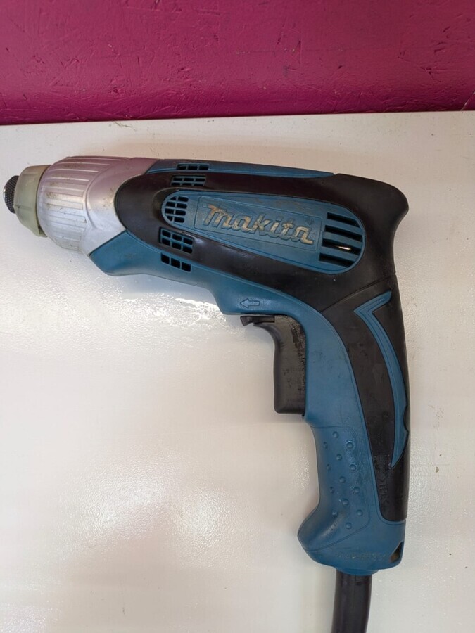 Дрель-Шуруповерт MAKITA TD0100