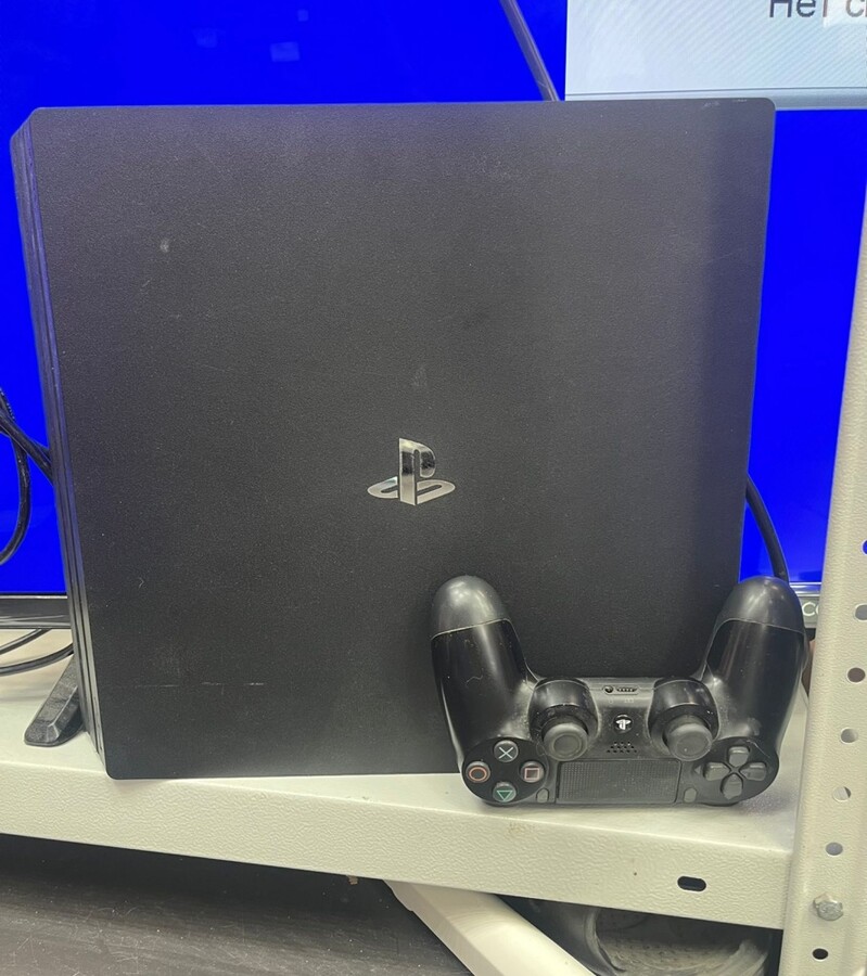Игровая приставка Sony PlayStation 4 PRO
